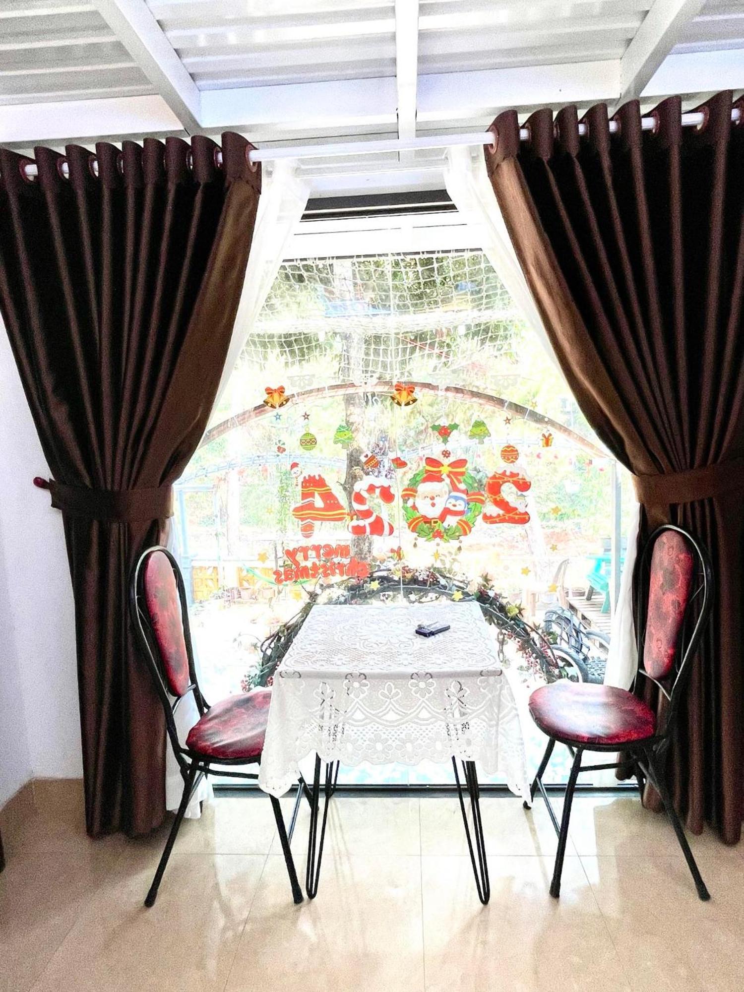 Lake View Homestay Pleiku Ngoại thất bức ảnh